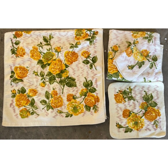 Vintage 70's Springmaid Set Roses Floral Gold Towel Set Bath Towel Washcloths 4 - Picture 1 of 6
